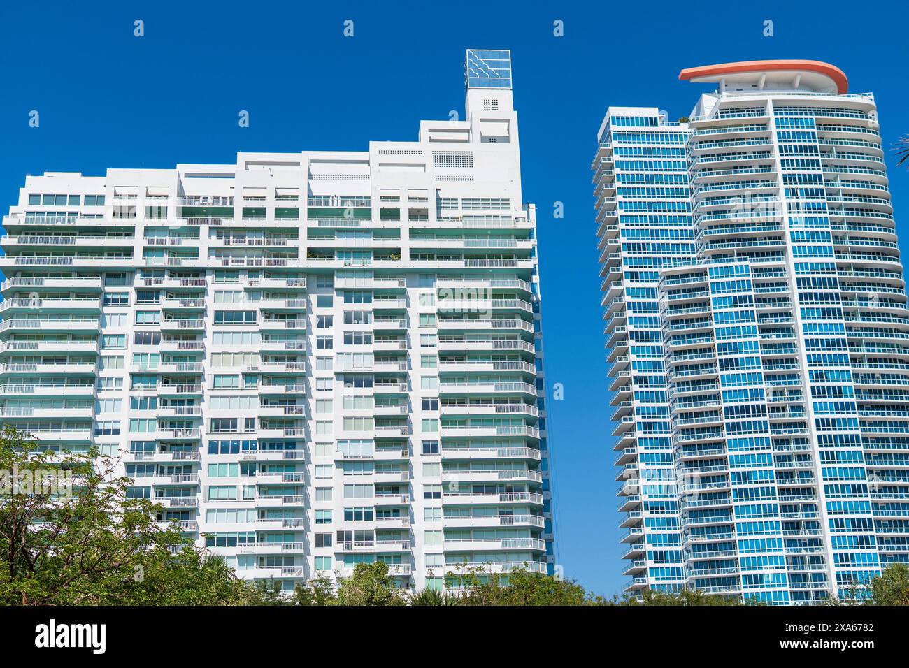 Bâtiment de tour de condo à South Beach Miami Beach Floride Banque D'Images