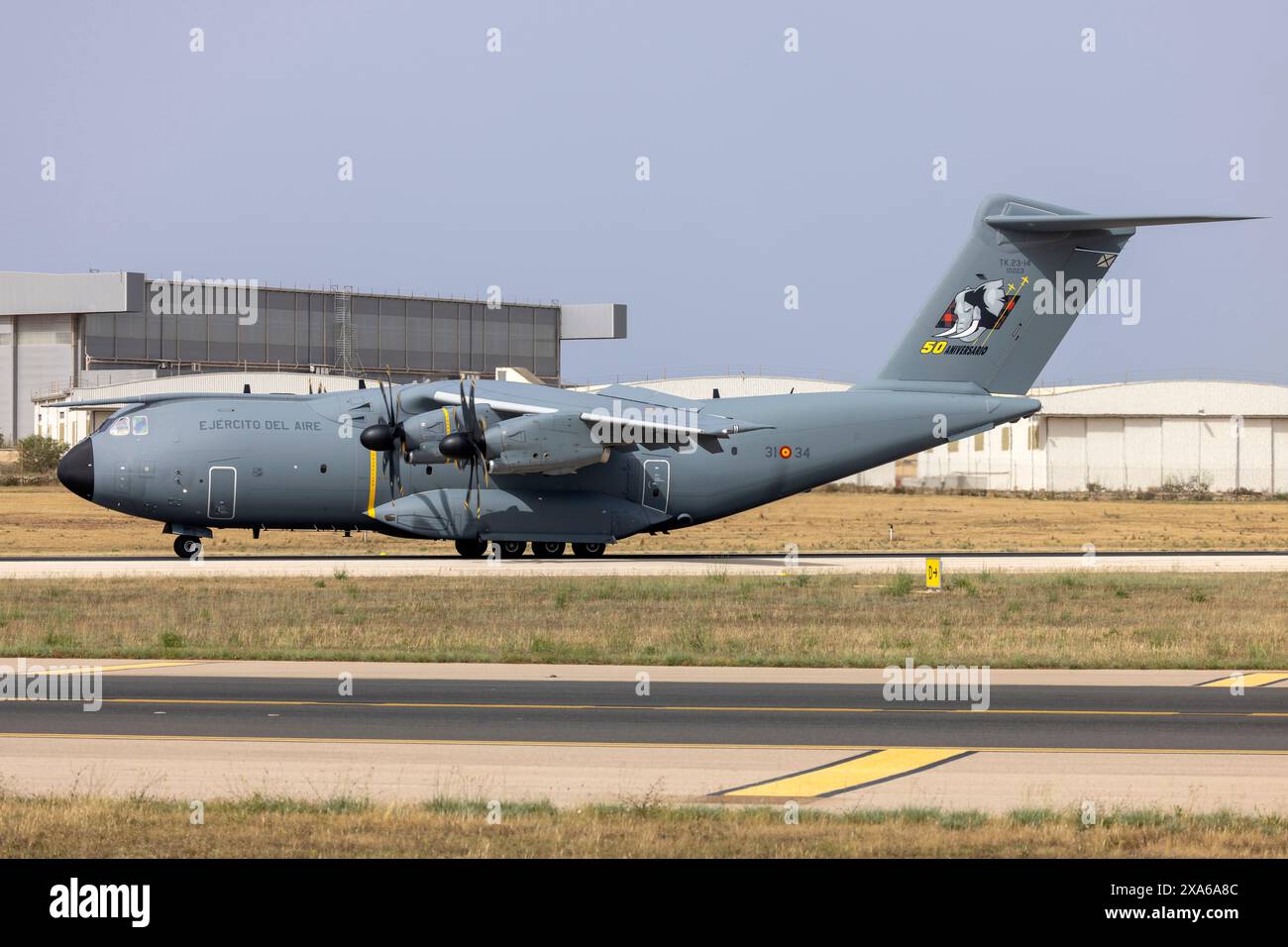 Airbus A400M Atlas de l'armée de l'air espagnole (REG : TK.23-14), dernier A400 pour l'AF espagnole avec une décoration spéciale de queue '50 Aniversario' (50e anniversaire) Banque D'Images