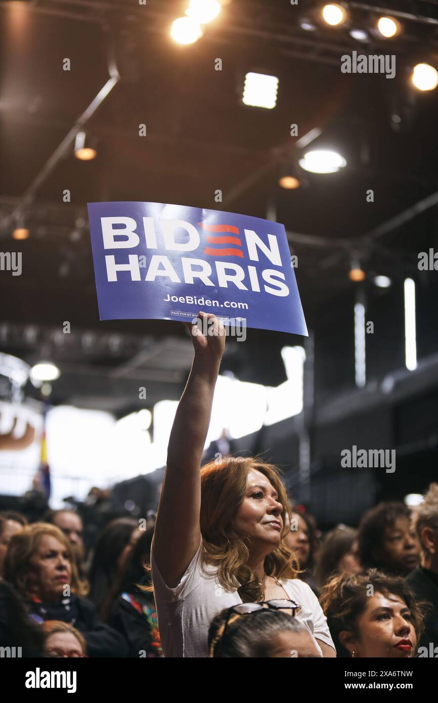 La vice-présidente Kamala Harris prend la parole lors d'un événement de campagne à Denver, Colorado, le 12 mars 2024. (Danielle Alston/Biden pour la présidente) Banque D'Images