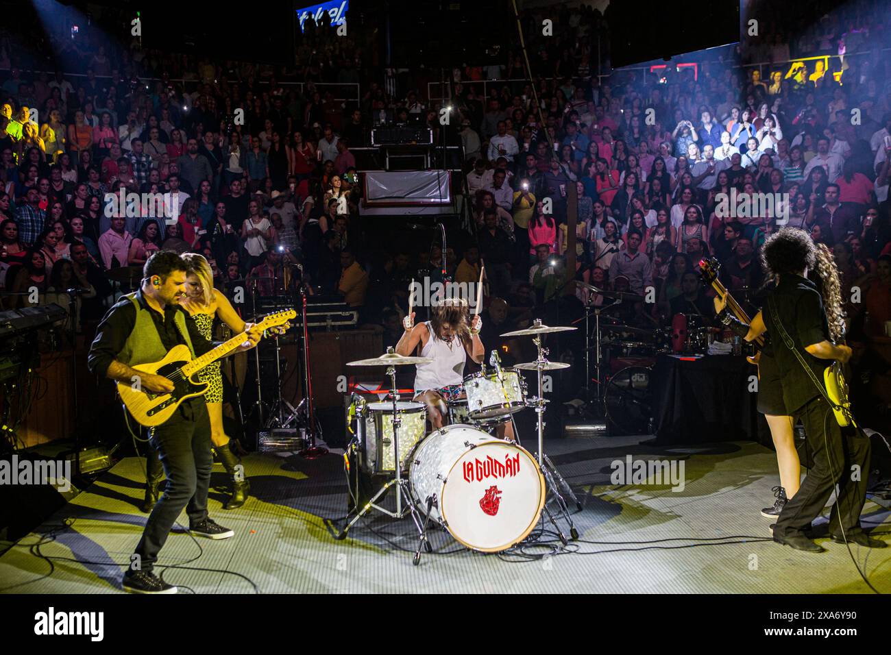 Alejandra Guzman dans le palenque de l'expogan Sonora 2014(© photo Luis Gutierrez by NortePhoto.com) Alejandra Guzman en el palenque de la expogan Sonora 2014 (© photo Luis Gutierrez by NortePhoto.com) Banque D'Images