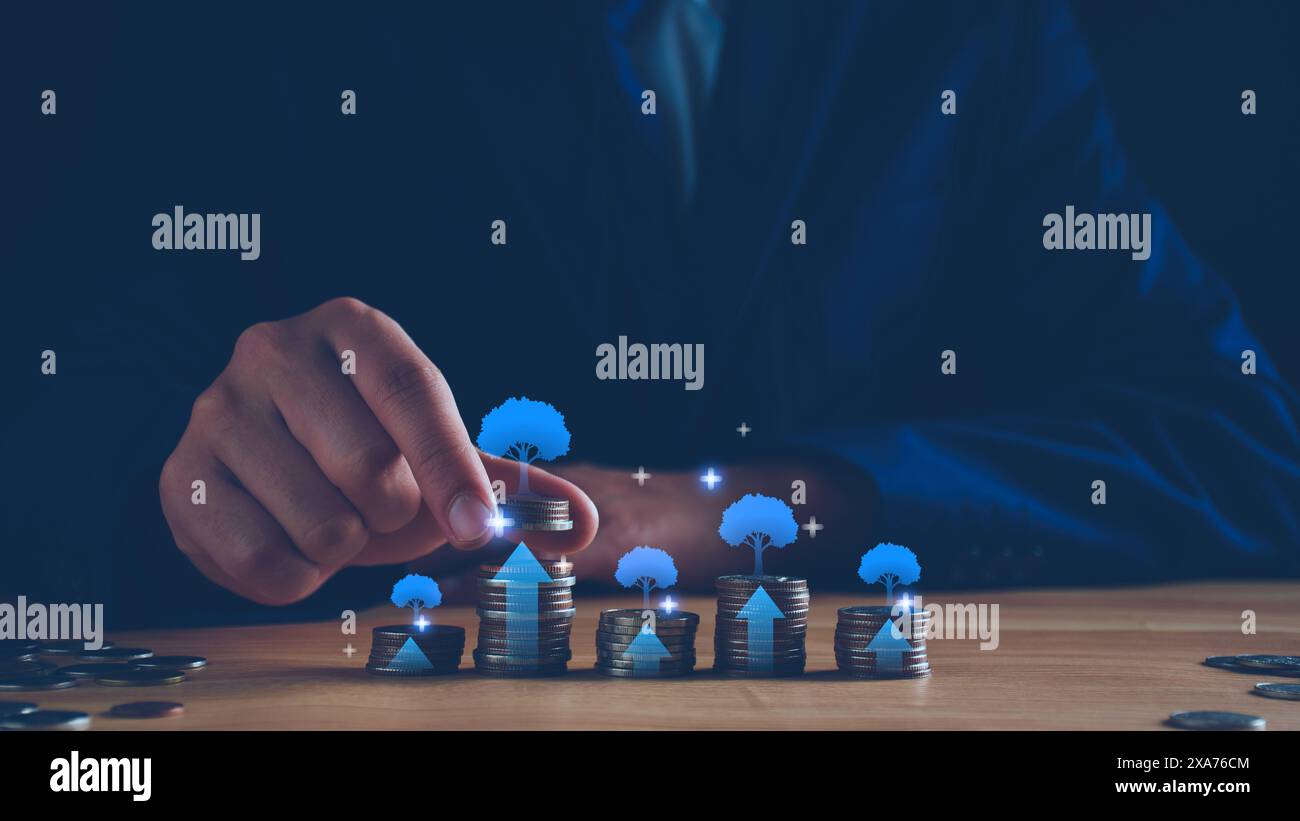 Concept de trading de fonds. Les taux d'intérêt continuent d'augmenter. Homme d'affaires planifiant des investissements à long terme, les affaires continuent de croître, volati de marché boursier Banque D'Images