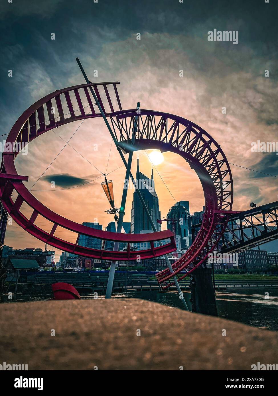 Cette œuvre s'appelle le Ghost Ballet pour The East Bank machine Works il est situé dans le centre-ville, Nashville TN Banque D'Images