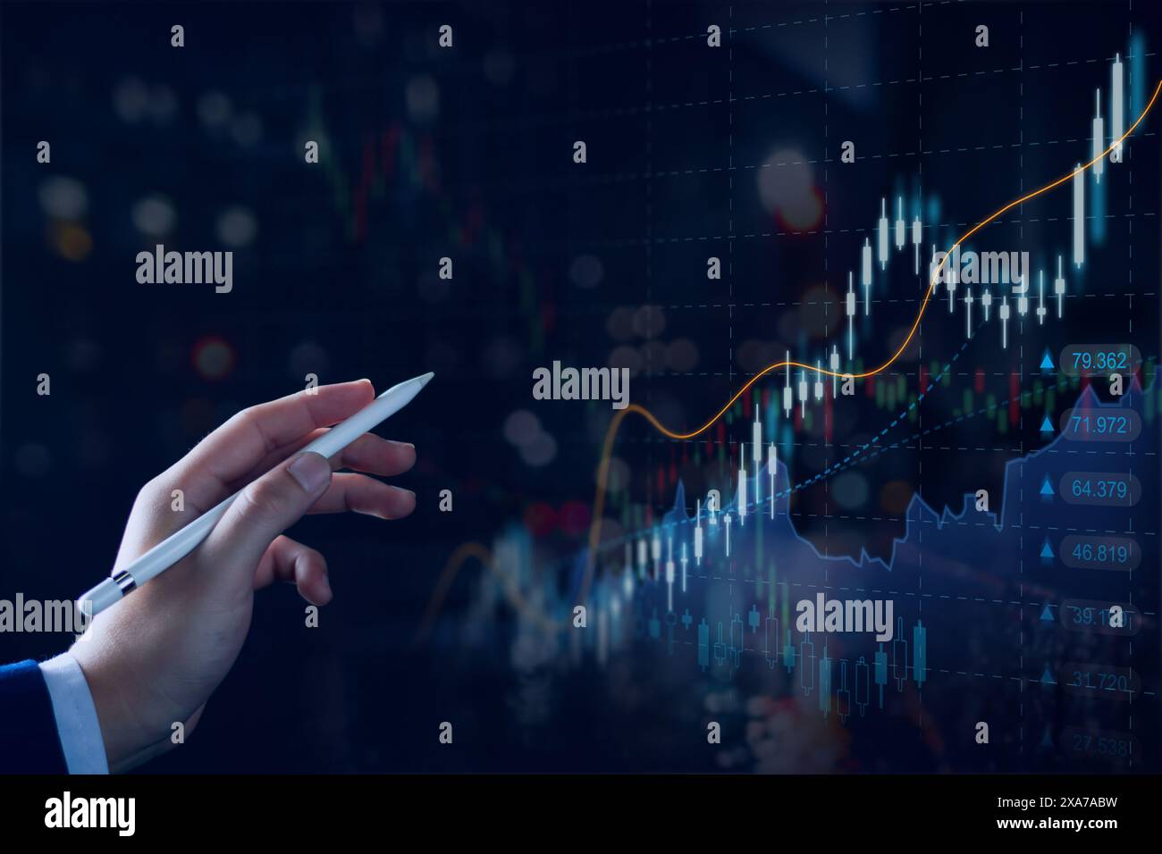 Marché boursier ou graphique de trading forex et graphique de chandelier approprié pour le concept d'investissement financier. Homme d'affaires analysant les tendances de l'économie contexte f Banque D'Images