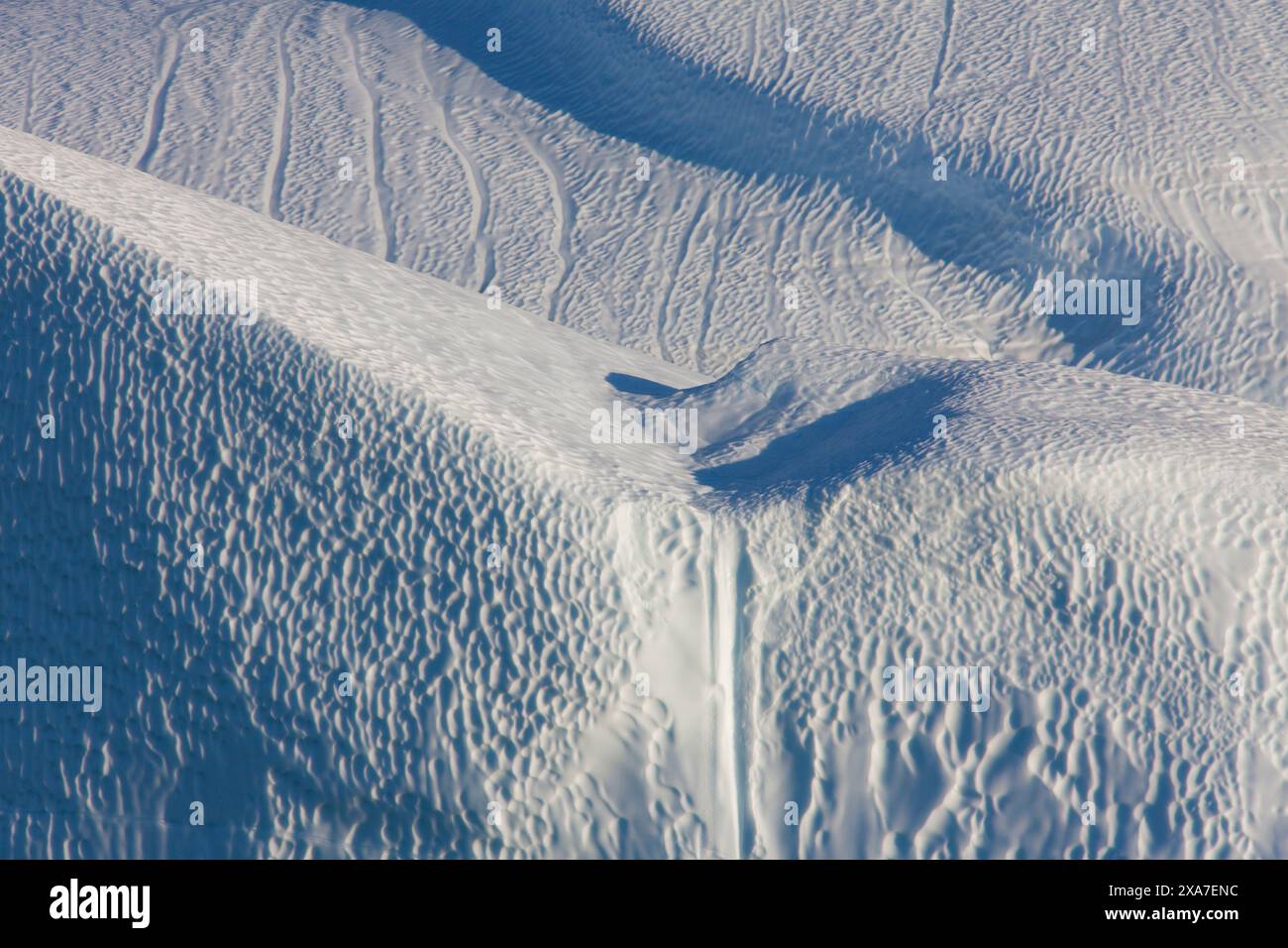 Structures dans la glace, fjord glacé de Kangia, site du patrimoine mondial de l'UNESCO, baie de Disko, ouest du Groenland, Groenland Banque D'Images