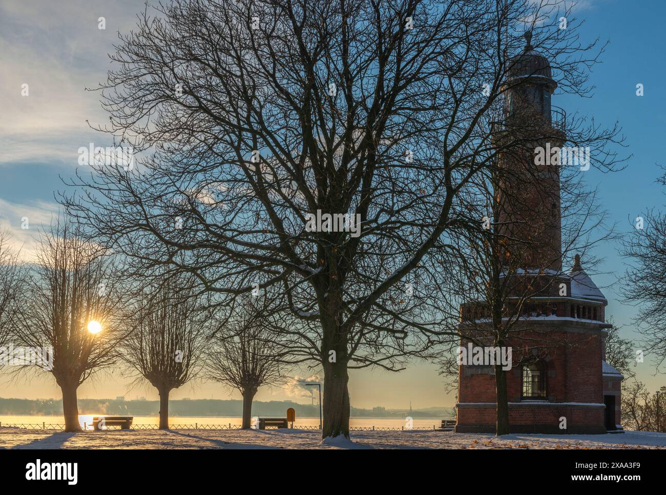 Phare Kiel-Holtenau au canal de Kiel, en hiver, ville de voile de Kiel, fjord de Kiel, mer Baltique, Schleswig-Holstein, Allemagne du Nord, Europe centrale Banque D'Images