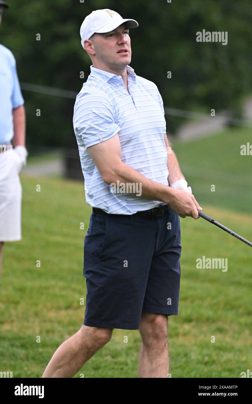 Dublin, Ohio, États-Unis. 5 juin 2024. Anthony Gonzales fait un débarquement sur le 1er trou lors du Golden Bear Pro Am au Memorial Tournament à Dublin, Ohio. Brent Clark/Cal Sport Media/Alamy Live News Banque D'Images