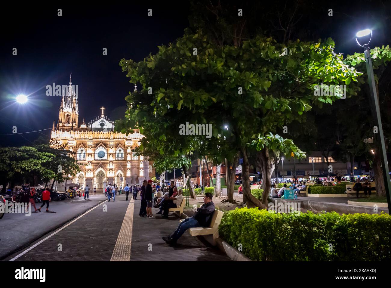 Cathédrale Santa Ana, construite dans un style néo-gothique, place centrale, Santa Ana, El Salvador Banque D'Images