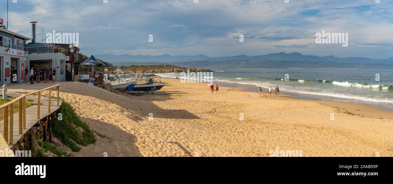 Vue de Central Beach dans la baie de Plettenberg, Plettenberg, Garden route, Western Cape Province, Afrique du Sud, Afrique Banque D'Images