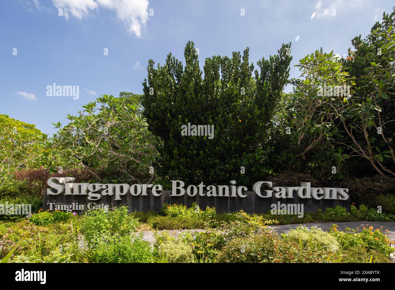 06 juin 2024. Énorme signalisation des jardins botaniques de Singapour à Tanglin Gate, correctement décorée avec des plantes verdoyantes pour accueillir la visite du visiteur. Banque D'Images
