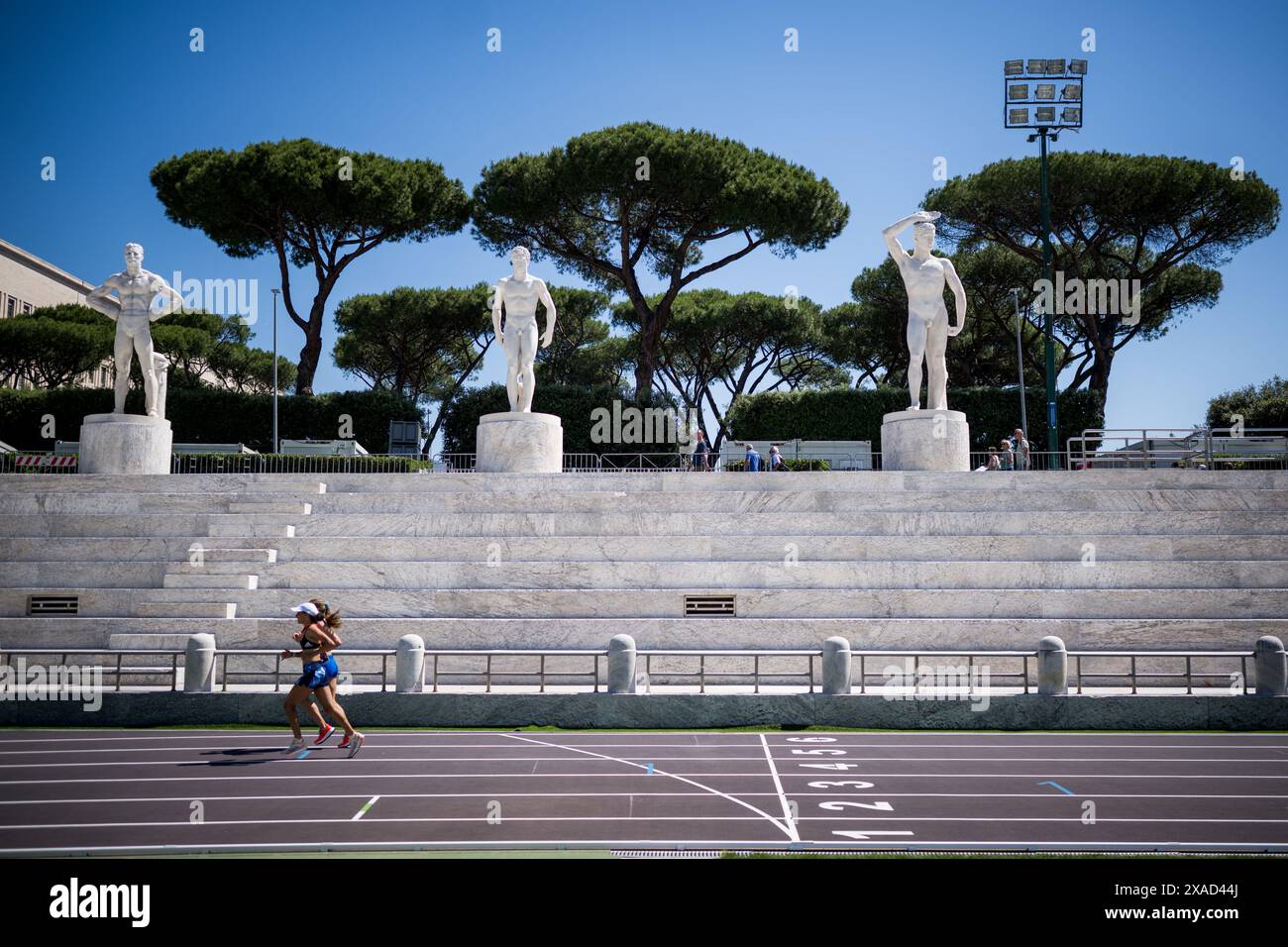 Rome, Italie. 06 juin 2024. La piste d'échauffement photographiée lors des préparatifs des Championnats d'Europe d'athlétisme à Rome, en Italie, le jeudi 06 juin 2024. La délégation belge aux Championnats d'Europe d'athlétisme n'a jamais été aussi importante que cette année. 59 athlètes (35 hommes et 24 femmes) participeront à 41 compétitions individuelles dans la capitale italienne. Il y aura aussi cinq équipes de relais au départ. BELGA PHOTO JASPER JACOBS crédit : Belga News Agency/Alamy Live News Banque D'Images