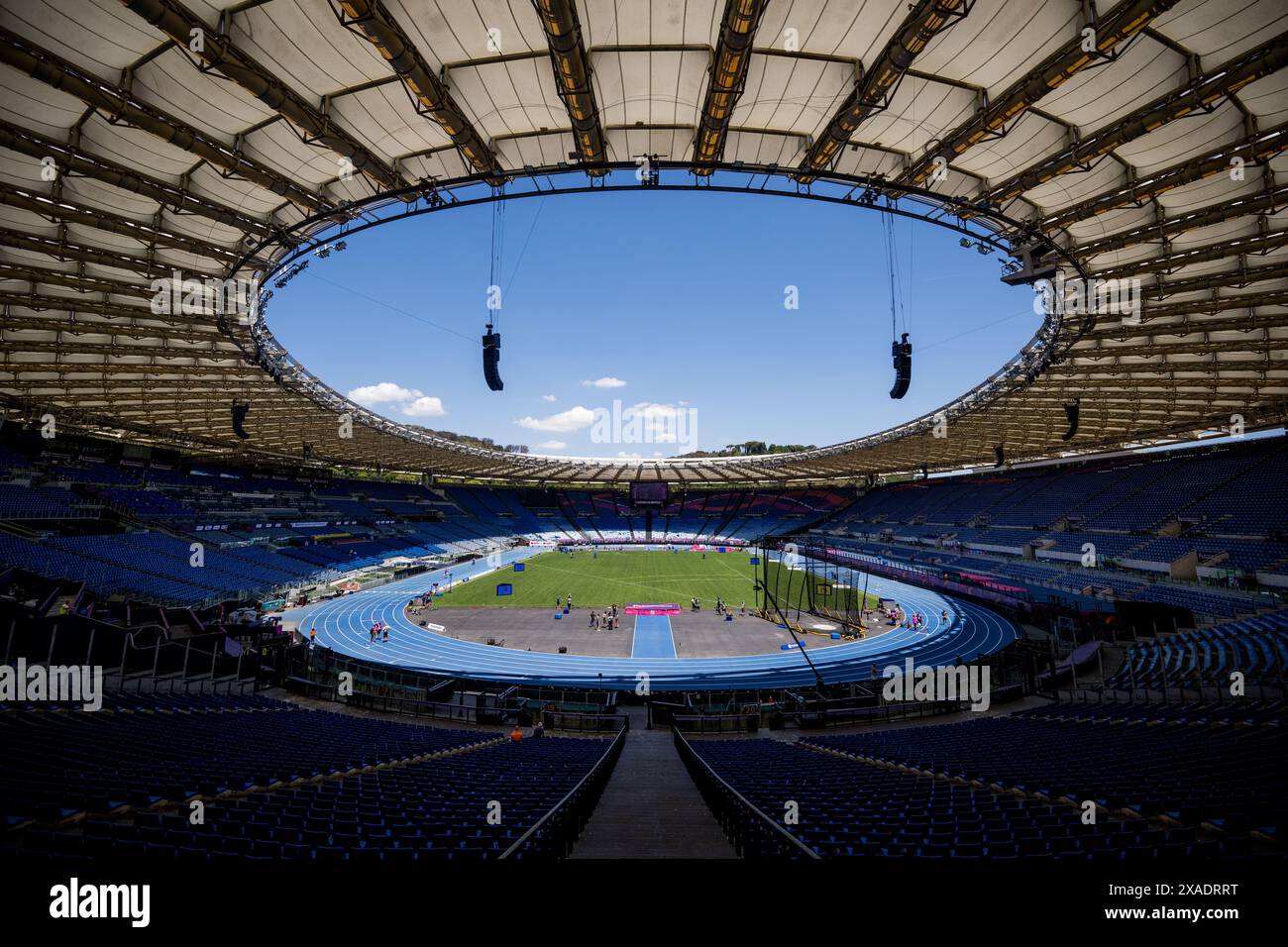 Rome, Italie. 06 juin 2024. L'illustration montre le stade Olympico lors des préparatifs des Championnats d'Europe d'athlétisme à Rome, Italie, le jeudi 06 juin 2024. La délégation belge aux Championnats d'Europe d'athlétisme n'a jamais été aussi importante que cette année. 59 athlètes (35 hommes et 24 femmes) participeront à 41 compétitions individuelles dans la capitale italienne. Il y aura aussi cinq équipes de relais au départ. BELGA PHOTO JASPER JACOBS crédit : Belga News Agency/Alamy Live News Banque D'Images