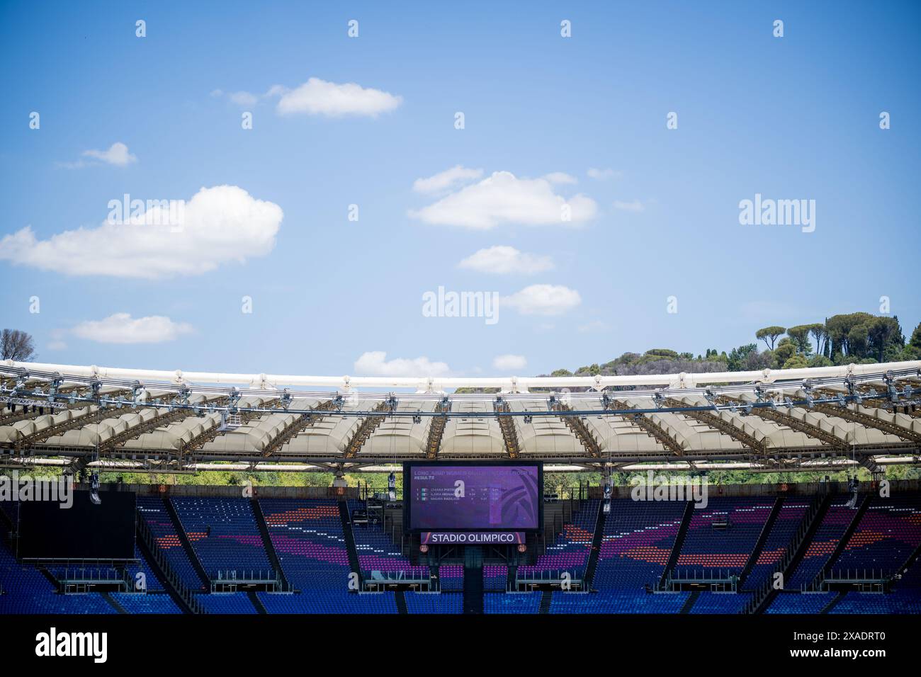 Rome, Italie. 06 juin 2024. L'illustration montre le stade Olympico lors des préparatifs des Championnats d'Europe d'athlétisme à Rome, Italie, le jeudi 06 juin 2024. La délégation belge aux Championnats d'Europe d'athlétisme n'a jamais été aussi importante que cette année. 59 athlètes (35 hommes et 24 femmes) participeront à 41 compétitions individuelles dans la capitale italienne. Il y aura aussi cinq équipes de relais au départ. BELGA PHOTO JASPER JACOBS crédit : Belga News Agency/Alamy Live News Banque D'Images