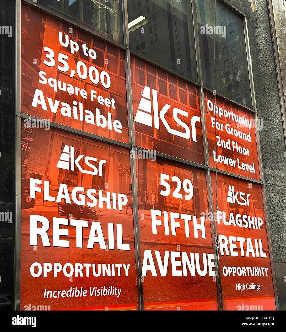 Espace de vente au détail pour le panneau de location, 529 Fifth Avenue, New York City, New York, États-Unis Banque D'Images