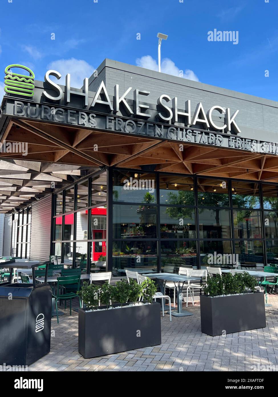 Extérieur du restaurant décontracté rapide Shake Shack au centre commercial Old Orchard à Skokie, Illinois Banque D'Images