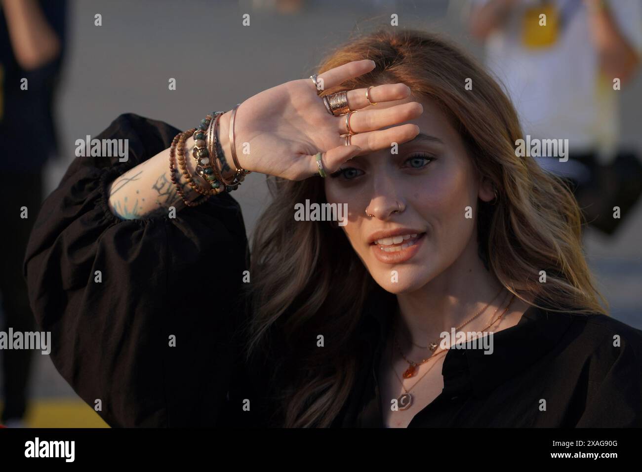 06 juin 2024 ; Barcelone, DESIGUAL fête ses 40 ans avec un DÉFILÉ spectaculaire à Barcelone où AMELIA GRAY, HARI nef défilera ; Paris-Michael Katherine Jackson en photocall Banque D'Images