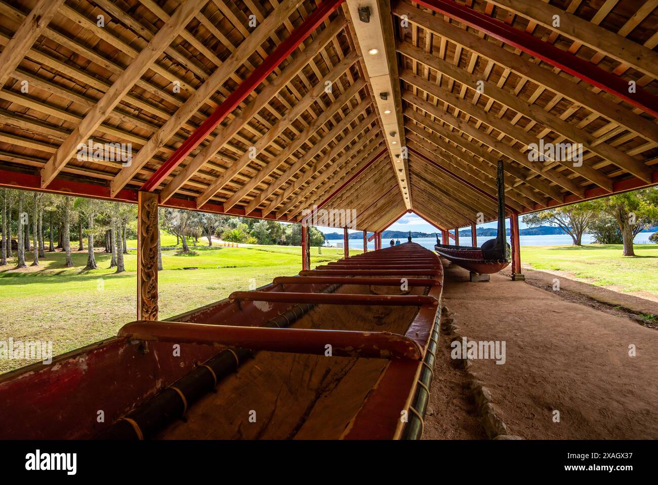 Ngātokimatawhaorua a été construit pour le centenaire de la signature du Traité de Waitangi en 1940 par les membres des tribus du nord et des Waikato de la Nouvelle-Zélande Banque D'Images