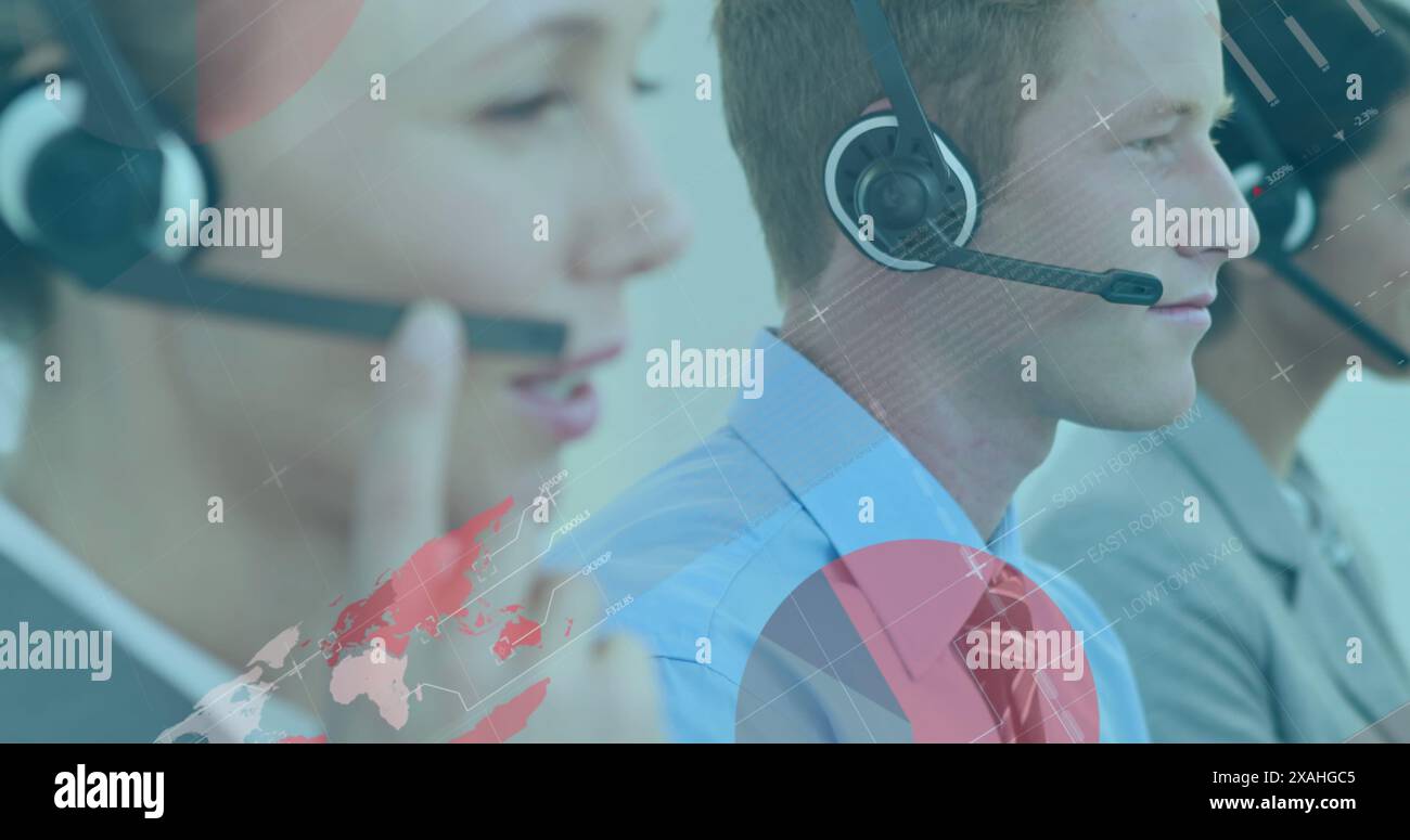 Image des statistiques et du traitement des données sur divers professionnels utilisant des casques/oreillettes Banque D'Images