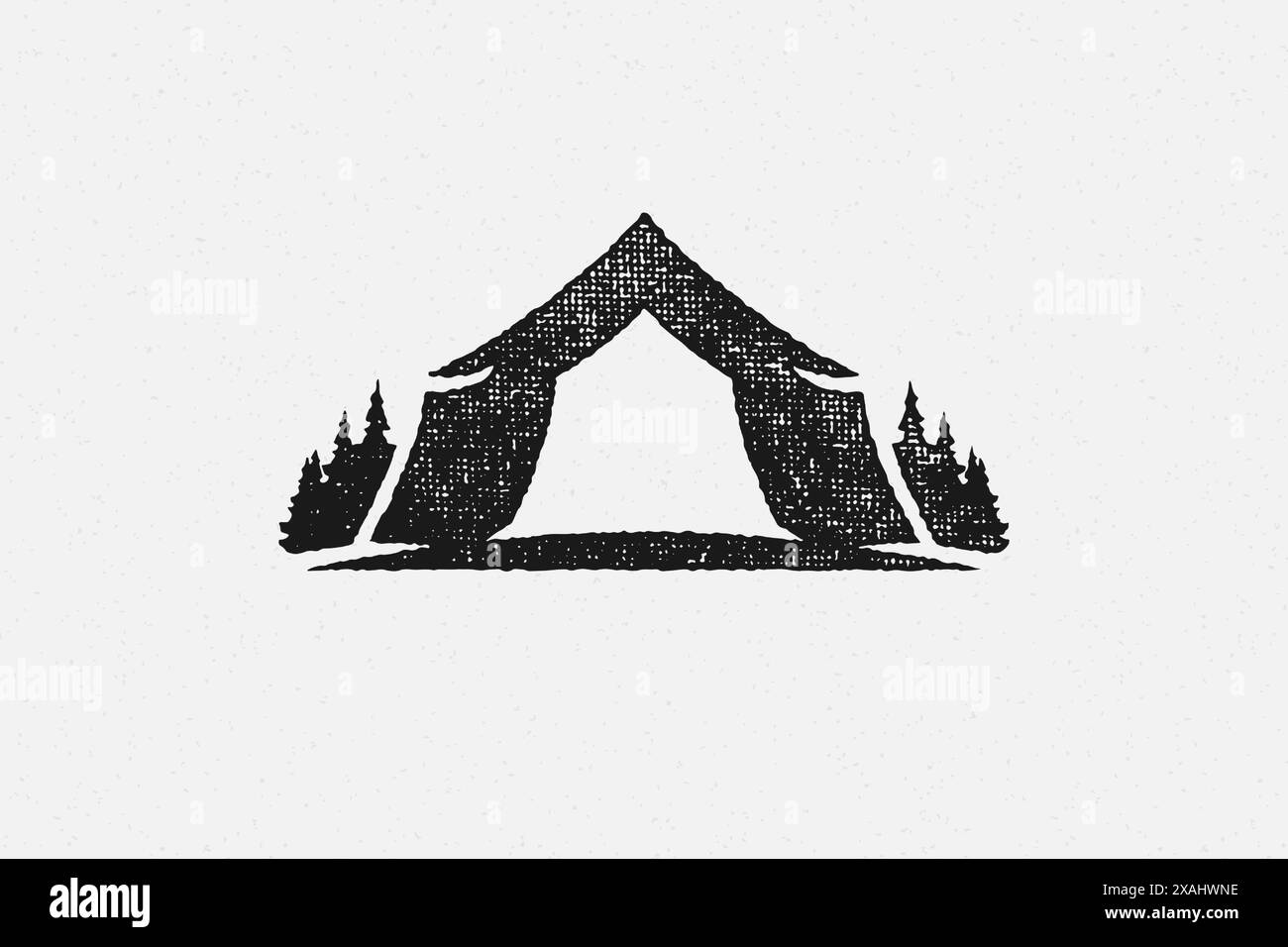 Silhouette de tente située sur le camping près de la forêt de conifères dans la campagne dessinée à la main illustration vectorielle d'effet de timbre. Camping vintage grunge textu Illustration de Vecteur