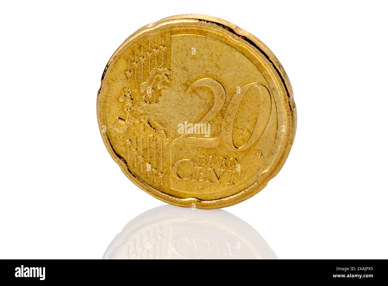 pièce de 20 centimes d'euro isolée sur blanc avec chemin de détourage inclus Banque D'Images