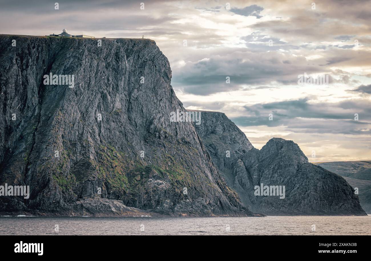 Vue panoramique sur les falaises du Cap Nord, Norvège, mer, rochers, nord Banque D'Images