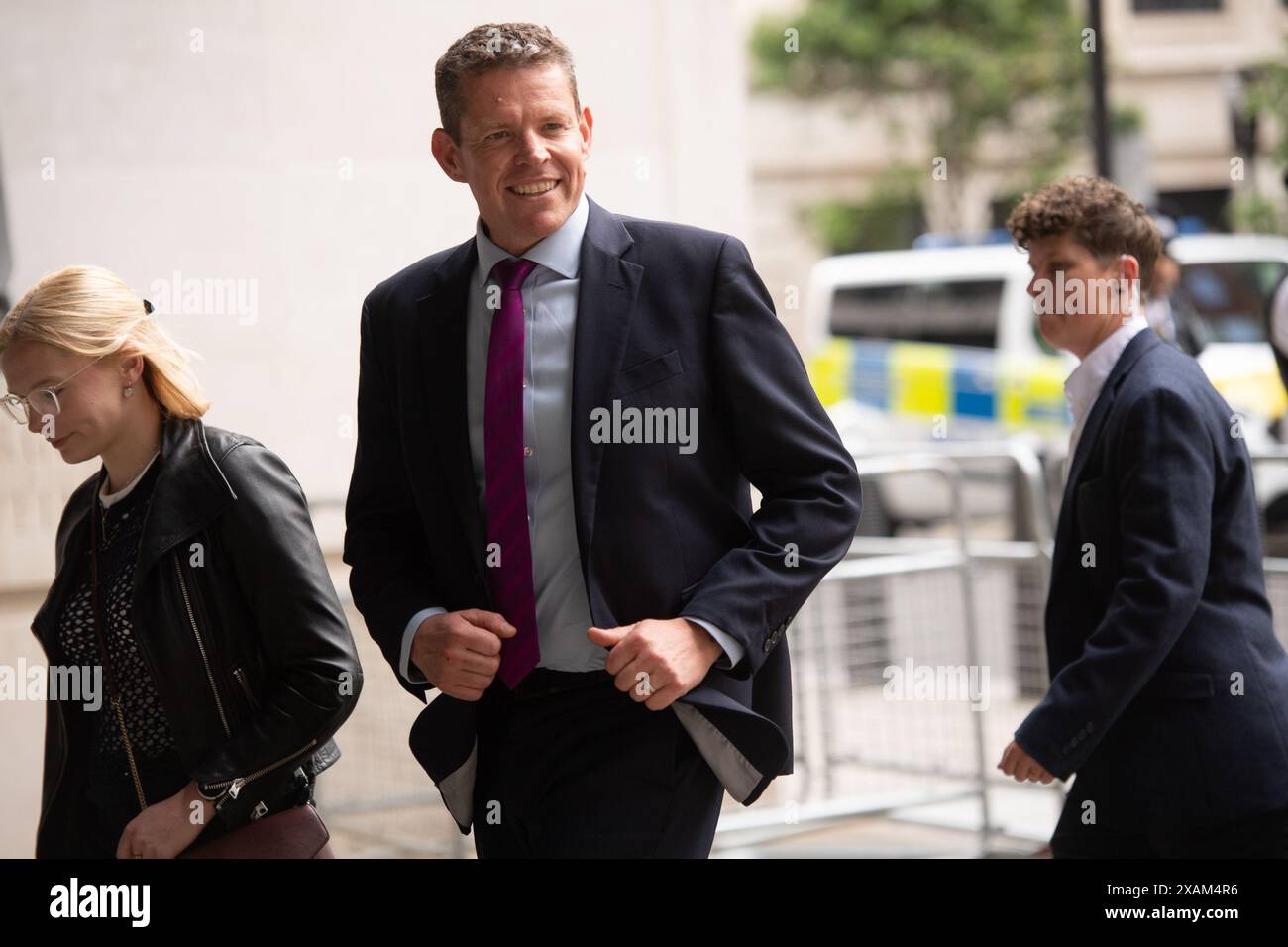 Londres, Royaume-Uni. 07 juin 2024. Rhun ap Iorwerth - le leader de Plaid Cymru arrive à la BBC Broadcasting House pour le premier débat électoral. Crédit : Justin Ng/Alamy Live News Banque D'Images