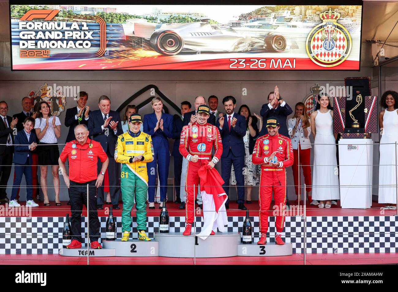 Monte-Carlo, Monaco. 26 mai 2024. Frédéric Vasseur (FRA, Scuderia Ferrari), #81 Oscar Piastri (AUS, McLaren Formula 1 Team), #16 Charles Leclerc (MCO, Scuderia Ferrari HP), #55 Carlos Sainz (ESP, Scuderia Ferrari HP), Raphael Casiraghi, Charlotte Casiraghi, Michel Boeri (Président de l'automobile Club de Monaco), Princesse Charlene et Prince Albert II de Monaco, Mohammed Ben Sulayem (eau, Président de la FIA), Andrea Casiraghi, Grand Prix de F1 de Monaco sur le circuit de Monaco le 26 mai 2024 à Monte-Carlo, Monaco. (Photo de HOCH Zwei) crédit : dpa/Alamy Live News Banque D'Images