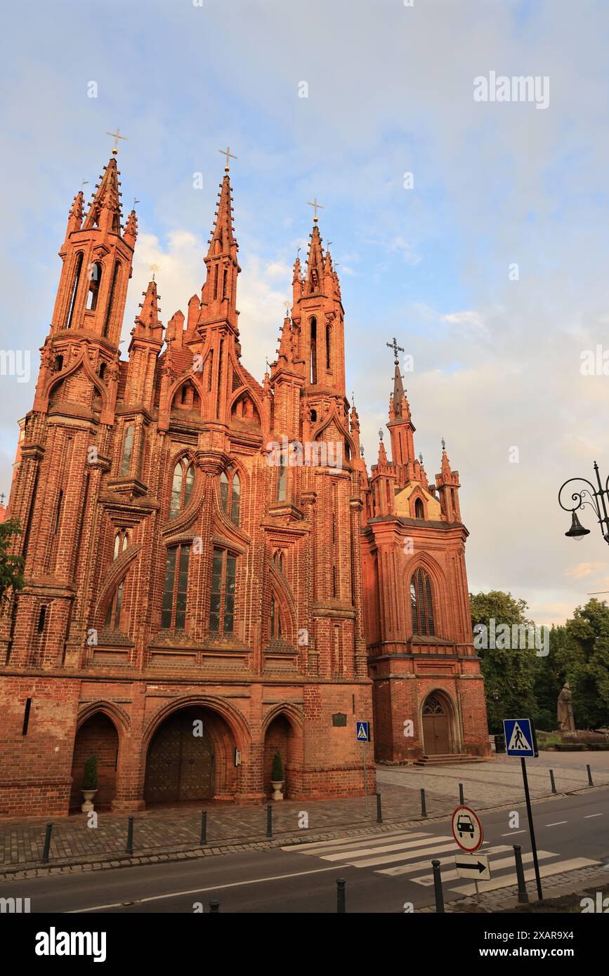 Église Annes à Vilnius, Lituanie Banque D'Images