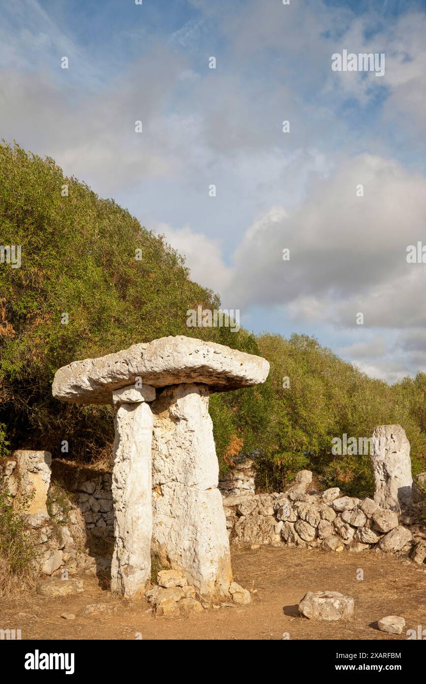 talayòtic village de Torretrencada, - Taula-. Ciutadella. Minorque, îles Baléares. Espagne. Banque D'Images