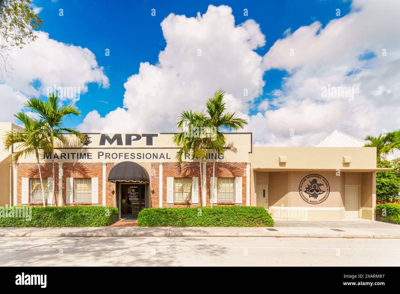 Fort Lauderdale, FL, États-Unis - 8 juin 2024 : MPT Fort Lauderdale. Formation professionnelle maritime pour maîtres et ingénieurs. Bateaux et yachts Banque D'Images