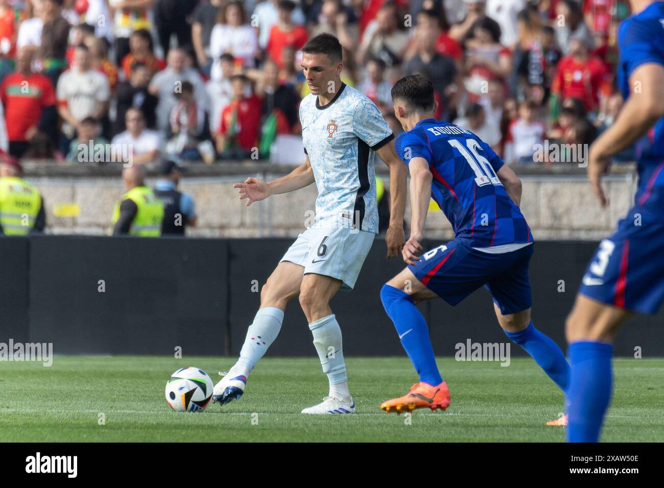 08 juin 2024. Lisbonne, Portugal. Joao Palhinha (6 ans), milieu de terrain portugais et Fulham, en action lors du match amical international, Portugal vs Croatie © Alexandre de Sousa/Alamy Live News Banque D'Images