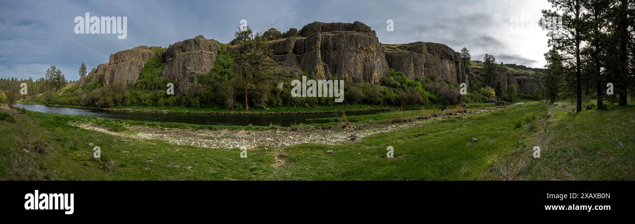 Formations de falaises le long de la rivière Palouse dans l'État de Washington Banque D'Images