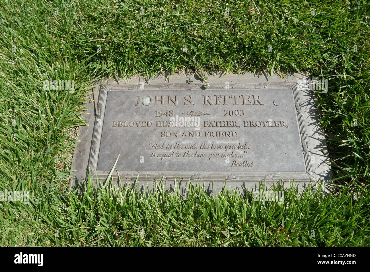 Los Angeles, Californie, Etats-Unis 6 juin 2024 L'acteur John Ritter grave à la Cour de la liberté, Gardens of Heritage au Forest Lawn Memorial Park Hollywood Hills le 6 juin 2024 à Los Angeles, Californie, Etats-Unis. Photo de Barry King/Alamy Stock photo Banque D'Images