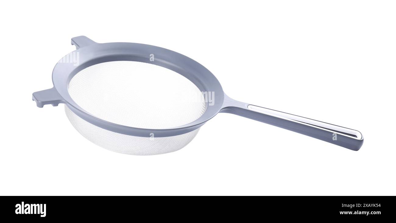 Un tamis métallique isolé sur blanc. Ustensile de cuisson Banque D'Images