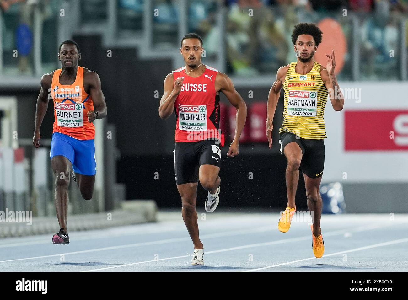 Rome, Italie. 09 juin 2024. Rome, Italie, le 9 juin 2024 : Taymir Burnet (pays-Bas), Timothe Mumenthaler (Suisse) et Joshua Hartmann (Allemagne) en action lors de la demi-finale masculine du 200m lors des Championnats d'Europe d'athlétisme 2024 au Stadio Olimpico à Rome, Italie. (Daniela Porcelli/SPP) crédit : SPP Sport Press photo. /Alamy Live News Banque D'Images