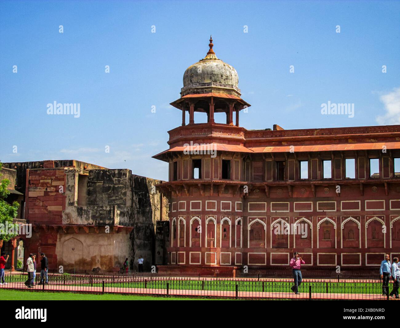 Agra, Inde - 29 octobre 2013 : vue du Fort d'Agra, site classé au patrimoine mondial de l'UNESCO, à Agra, Uttar Pradesh, Inde. Banque D'Images