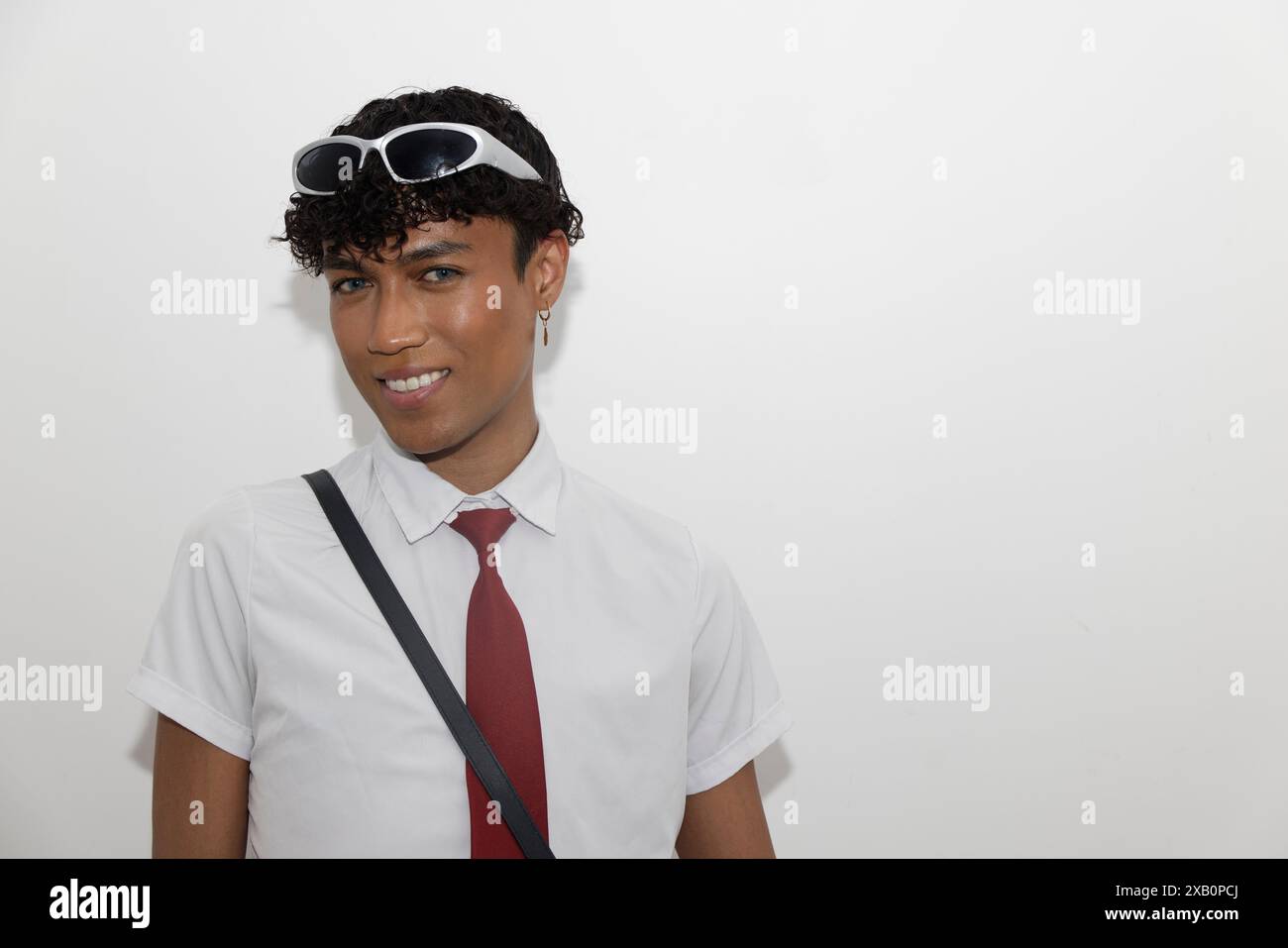 Paris, France. 9 juin 2024. L'auteur-compositeur Jordan Olympus assiste au défilé de la créatrice Soraya de Vittoria à la galerie Art & Design le 9 juin 2024 à Paris, France. Crédit : Bernard Menigault/Alamy Live News Banque D'Images