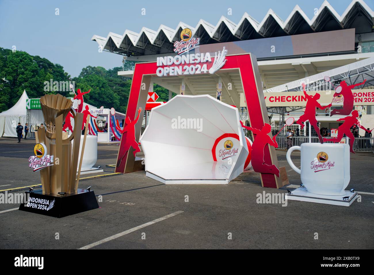 Jakarta, Indonésie. 09 juin 2024. Vue générale du complexe sportif de Badminton au cours de la sixième journée de l'Open Kapal API Indonesia à l'Istora Gelora Bung Karno le 9 juin 2024 à Jakarta, Indonésie crédit : IOIO IMAGES/Alamy Live News Banque D'Images