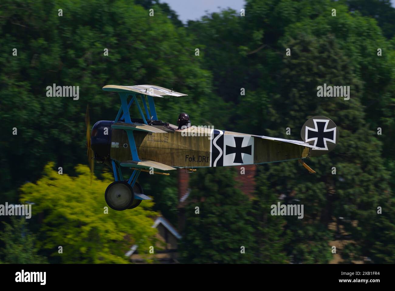 Fokker DR.1, réplique, 403-17, se-XXZ, Shuttleworth Military Weekend, Old Warden, Biggleswade, Angleterre, Royaume-Uni Banque D'Images