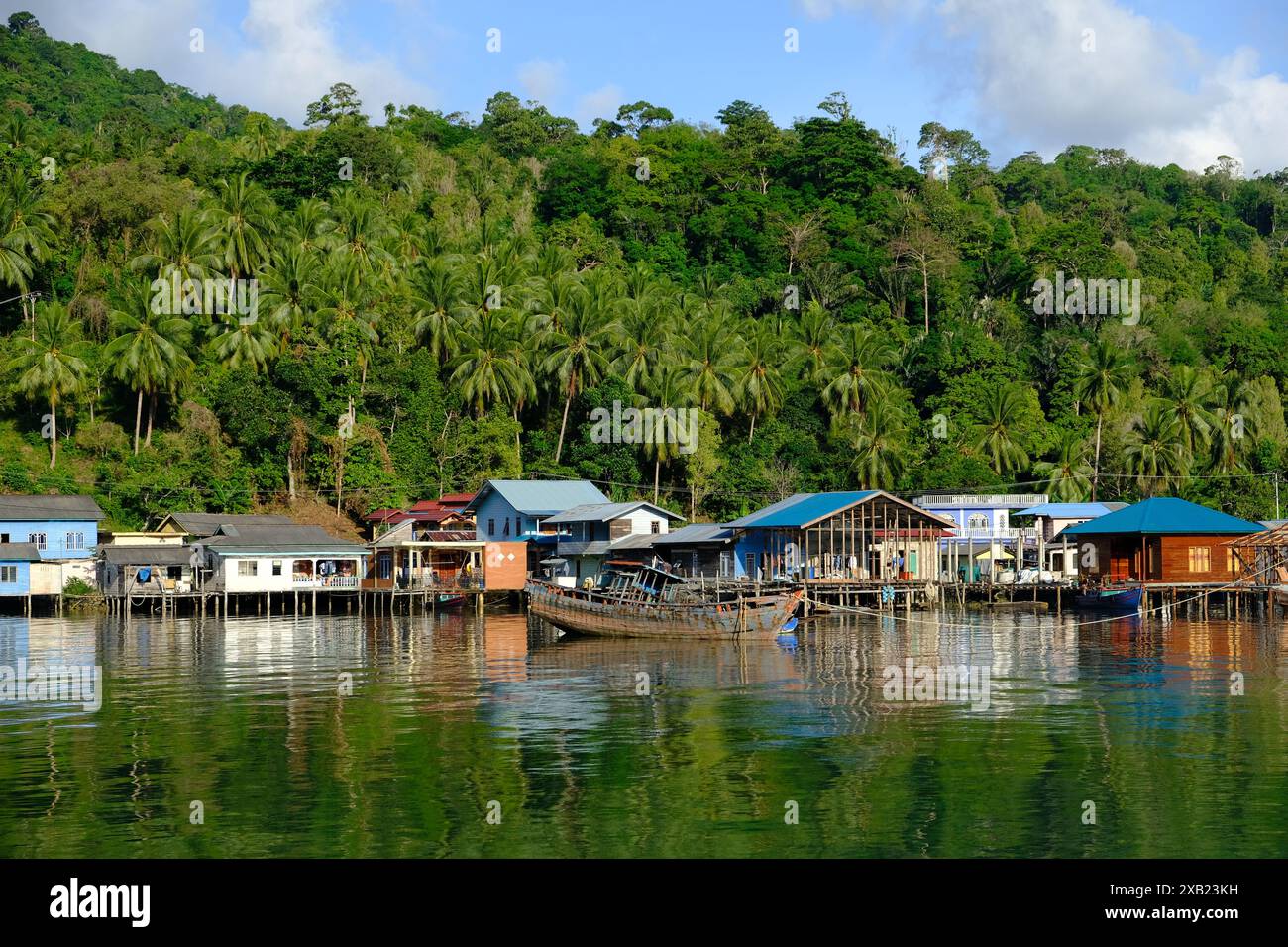 Indonésie Iles Anambas - Terempa village de pêcheurs île Siantan Banque D'Images