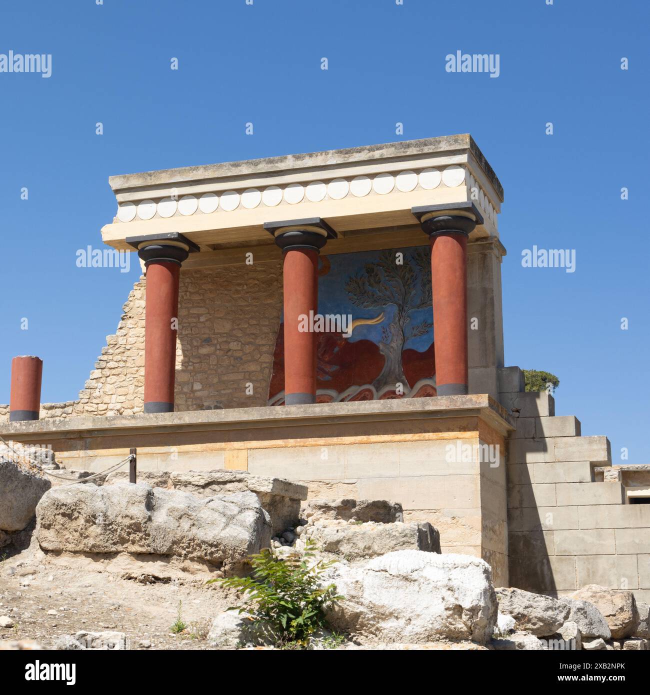 La structure nommée par Evans comme la Maison des douanes au palais minoen de Knossos en Crète Banque D'Images