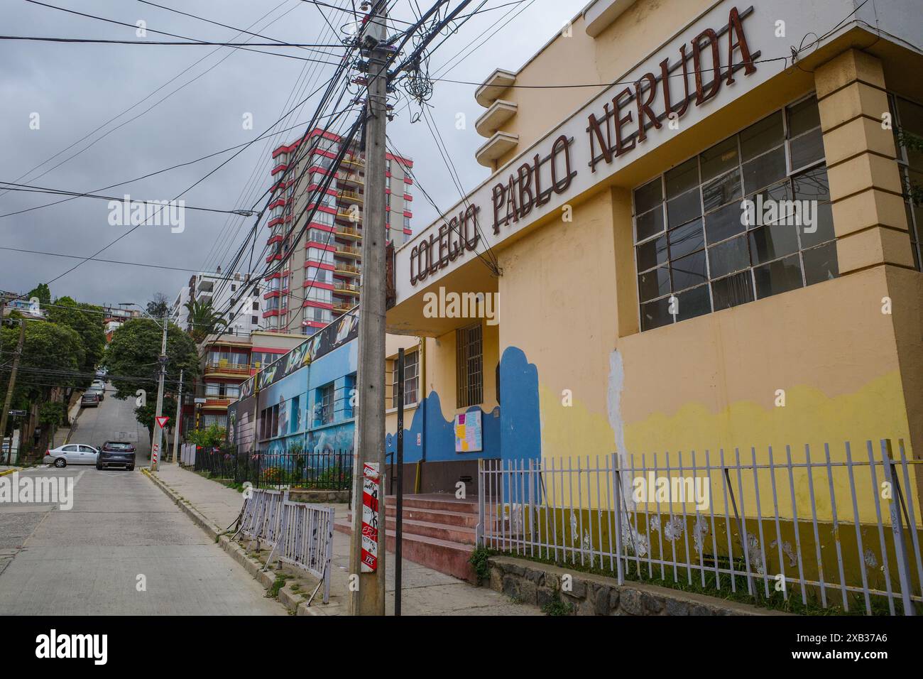 Valparaiso, Chili - 28 novembre 2023 : extérieur de la Sebastiana, maison de Pablo Neruda à Valparaiso Banque D'Images