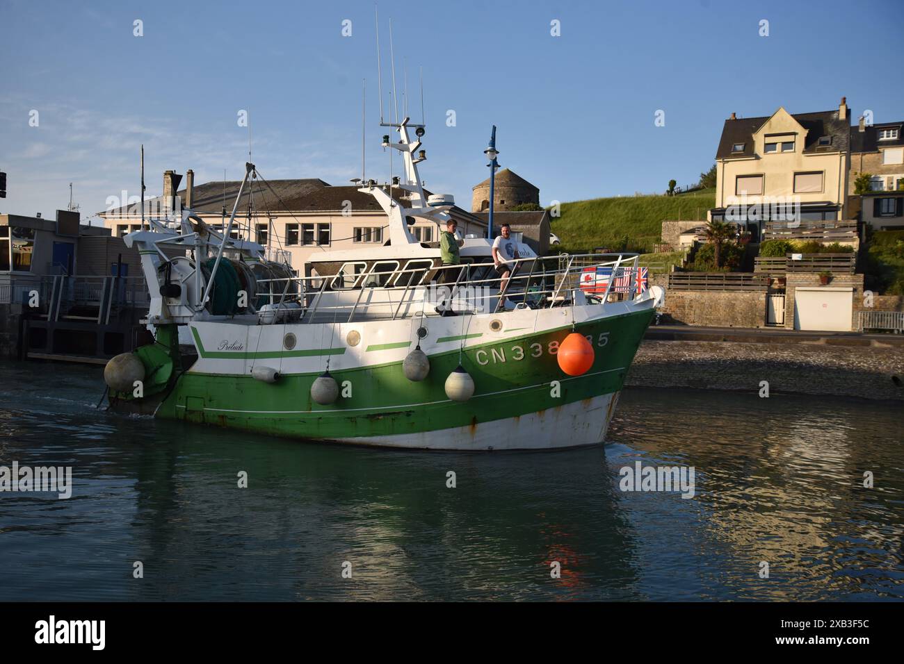 Une partie de la flotte de pêche à Port en Bessin France Banque D'Images