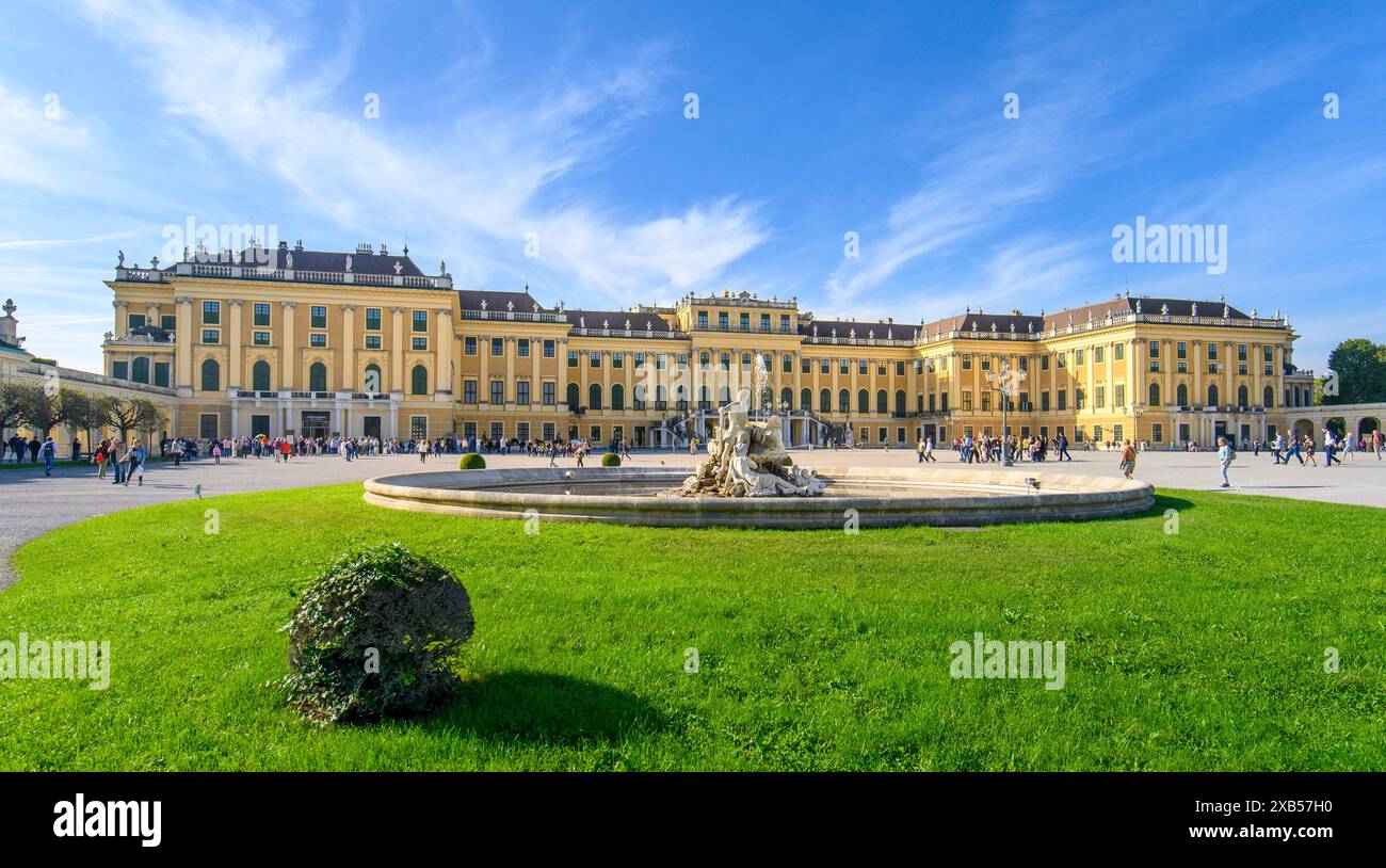 Vienne, Autriche. Schonbrunn Palace ou Schloss Schoenbrunn à Wien, est une résidence d'été impériale Banque D'Images