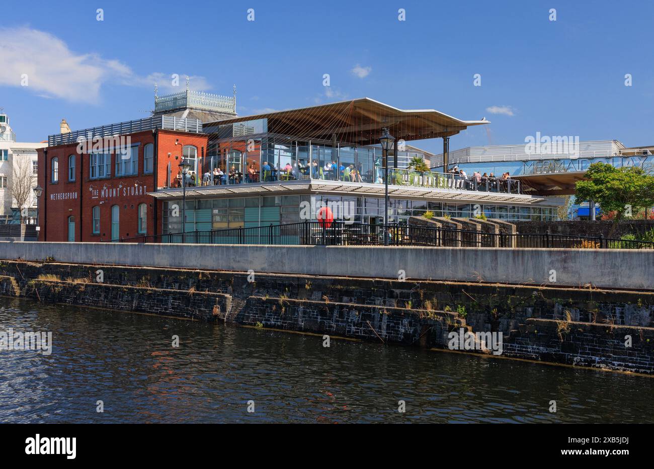 Le pub Mount Stuart (J d Wetherspoon) à Cardiff Bay, pays de Galles Banque D'Images