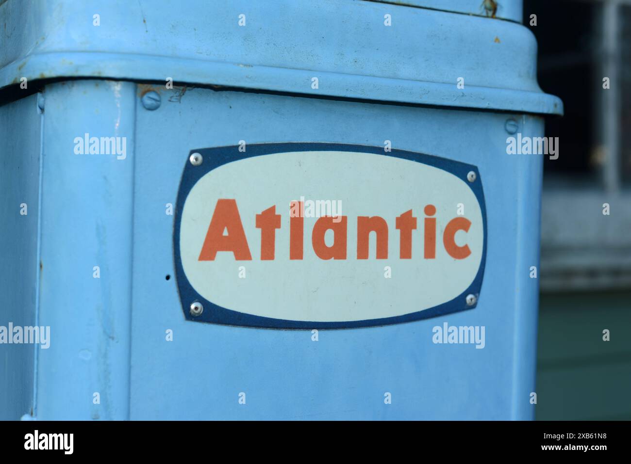Signalisation vintage pour l'essence Atlantique en Nouvelle-Zélande Banque D'Images