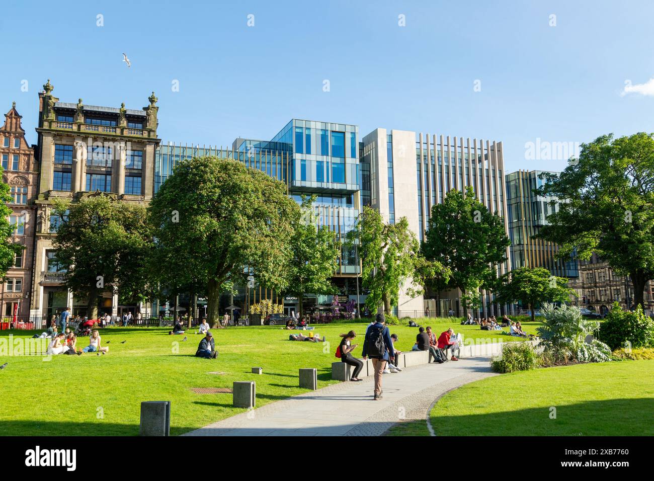 Une journée d'été à St Andrews Square, Édimbourg, Écosse Banque D'Images