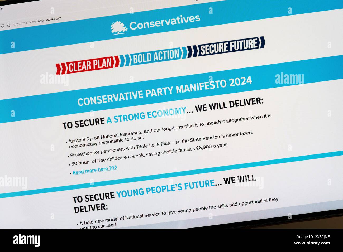 11 juin 2024. Publication du manifeste du Parti conservateur 2024 sur le site Web du parti. Banque D'Images