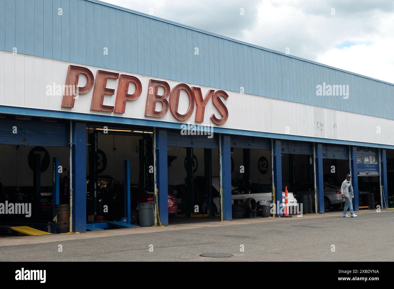 New York, États-Unis. 11 juin 2024. Un Pep Boys est vu dans le quartier de Hicksville à long Island, New York. (Photo de Jimin Kim/SOPA images/SIPA USA) crédit : SIPA USA/Alamy Live News Banque D'Images