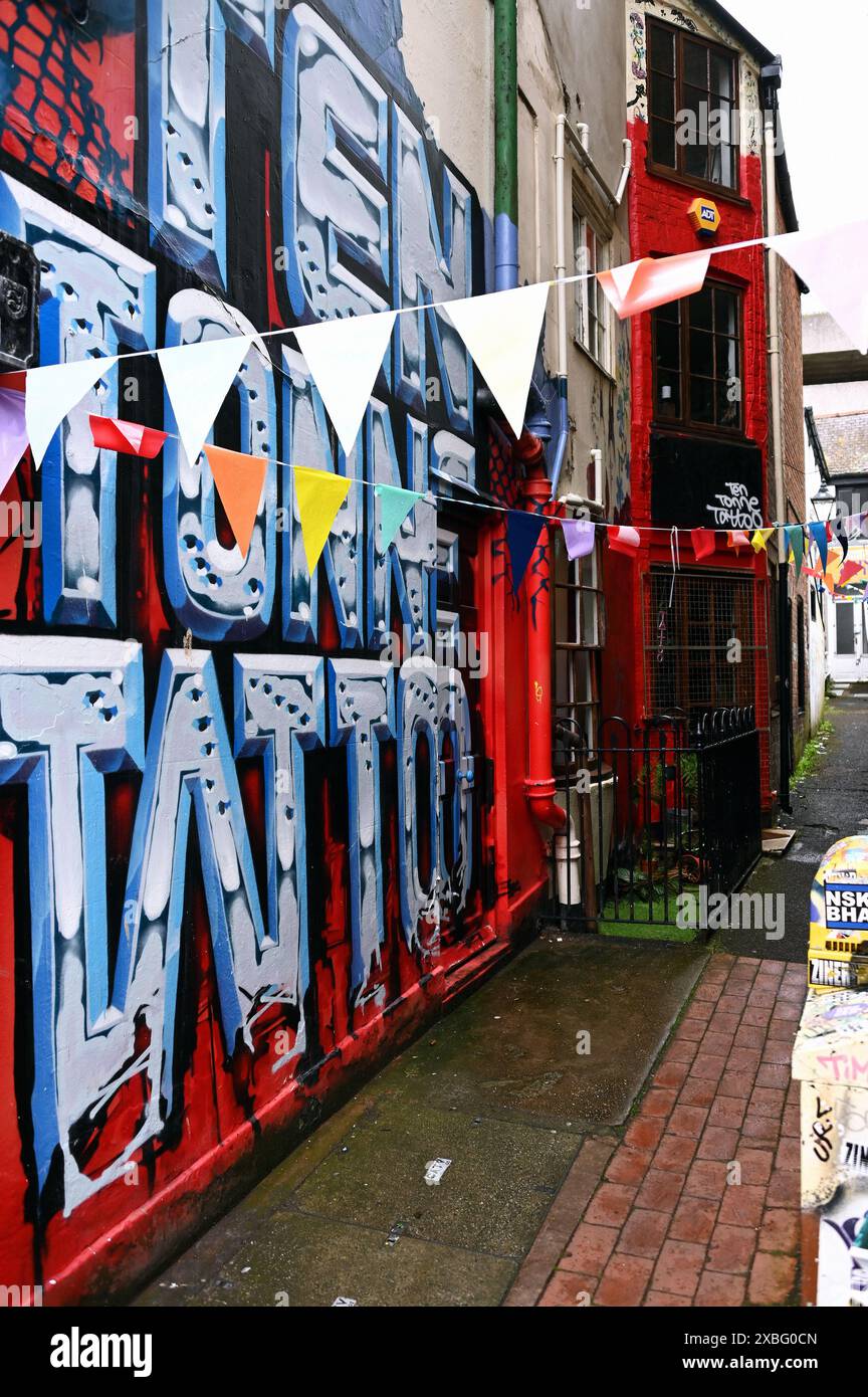 Allée avec Graffiti, Brighton, Angleterre Banque D'Images