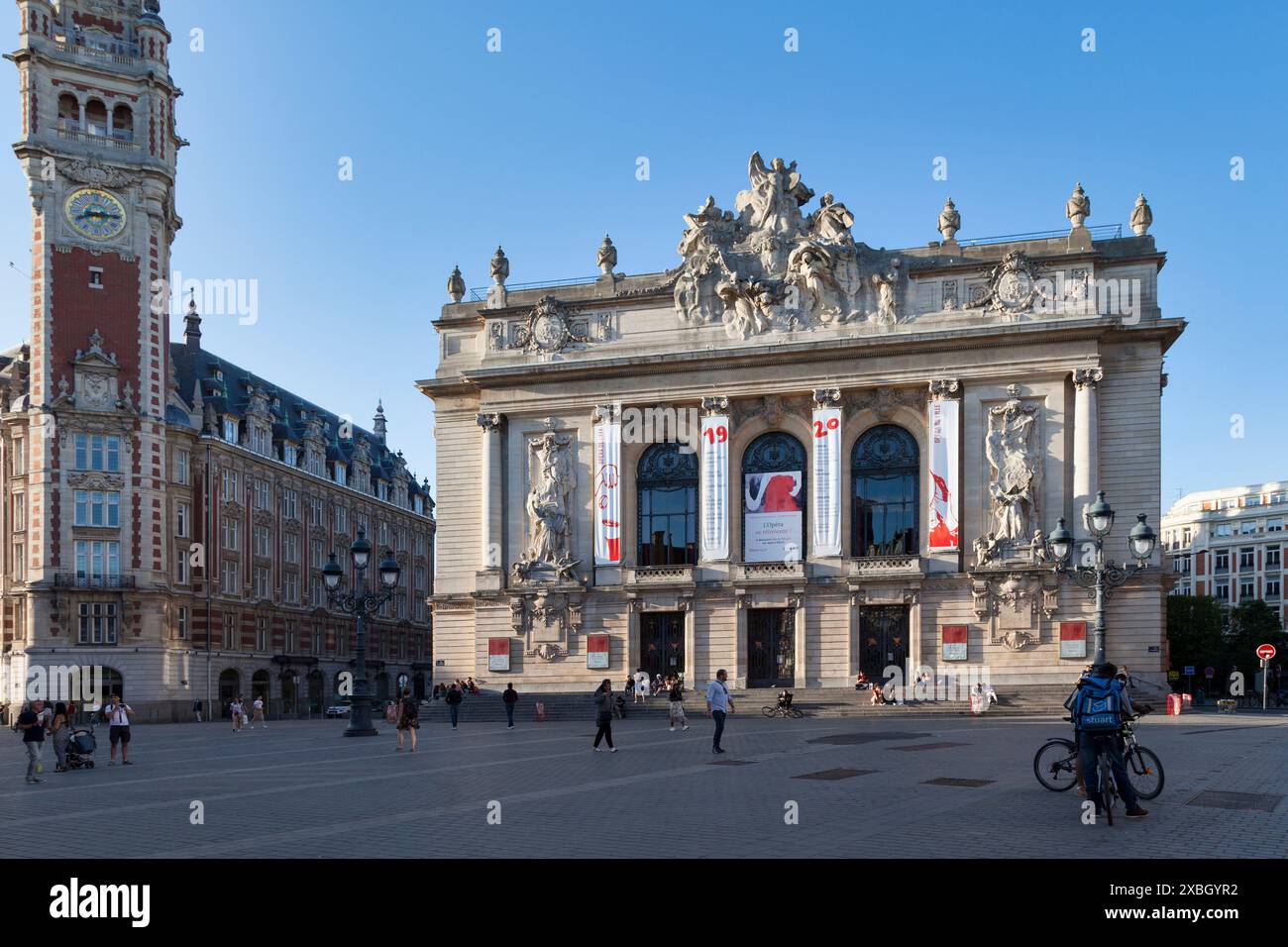 Lille, France - juin 22 2020 : l'Opéra de Lille est un opéra néo-classique, construit de 1907 à 1913 sur la place du Théâtre, à côté de la Chambre des communes Banque D'Images